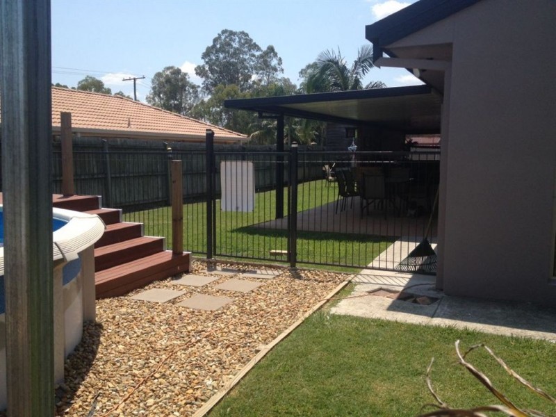 2 Packett Cres, Loganlea QLD 4131