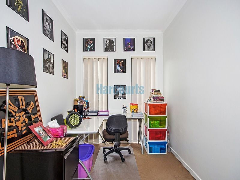 17 Kilkivan Pde, Waterford QLD 4133