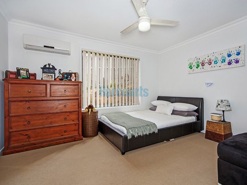 17 Kilkivan Pde, Waterford QLD 4133