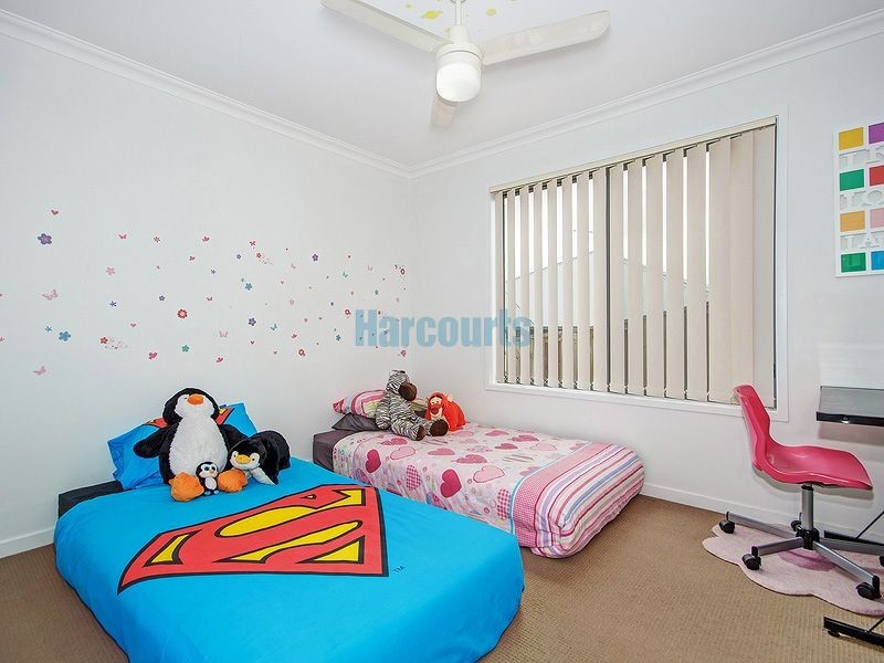 17 Kilkivan Pde, Waterford QLD 4133