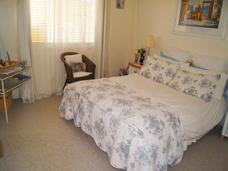 2 Ainslee Ct, Mount Warren Park QLD 4207