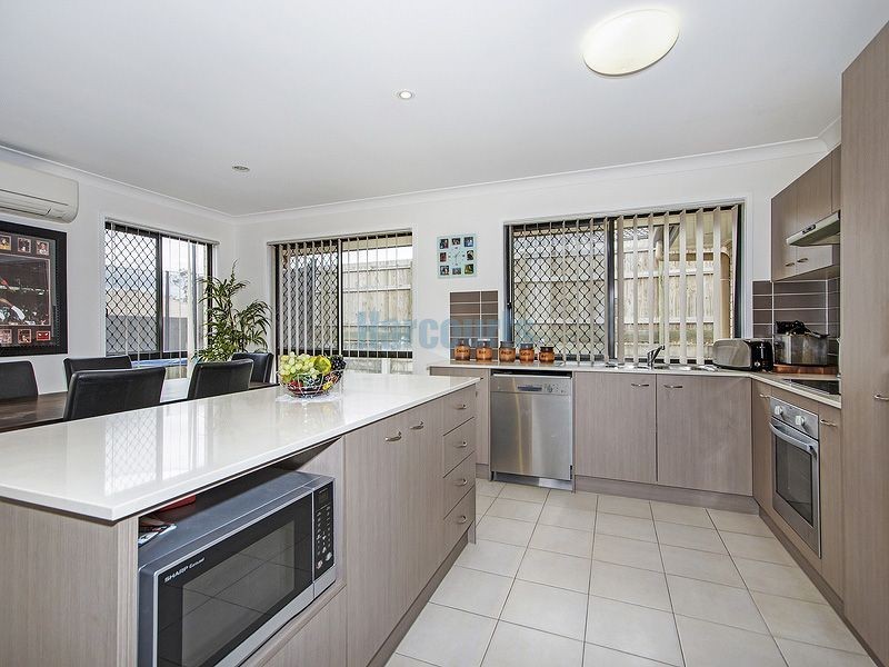 5 Flagstone Way, Berrinba QLD 4117