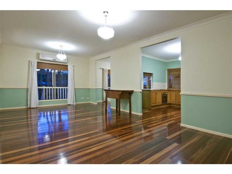 8 Jasmine Place, Beenleigh QLD 4207