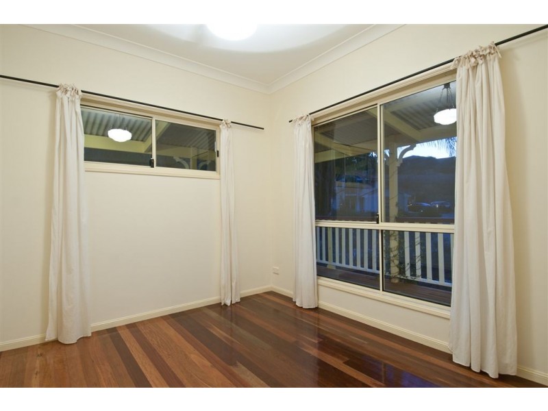 8 Jasmine Place, Beenleigh QLD 4207