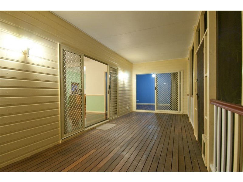 8 Jasmine Place, Beenleigh QLD 4207