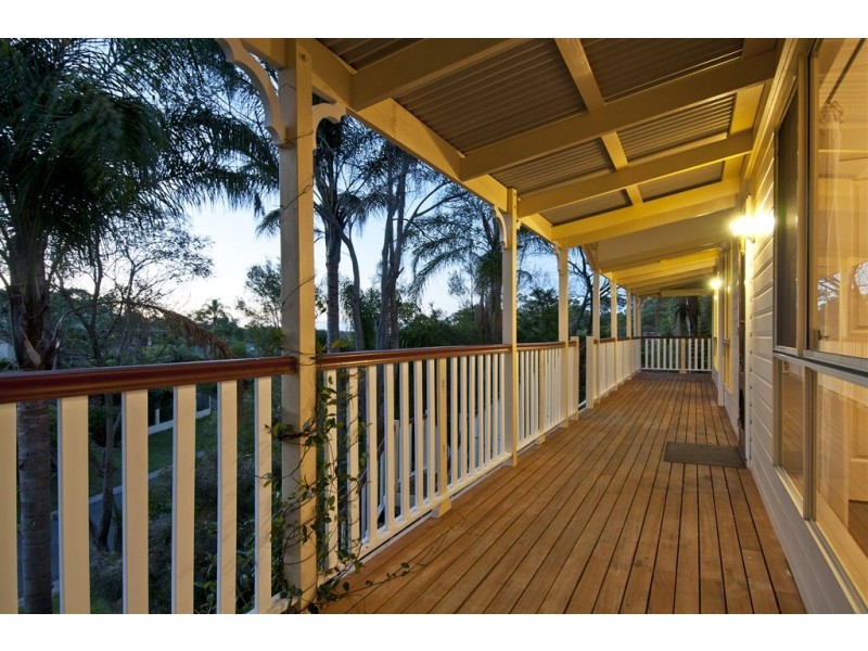 8 Jasmine Place, Beenleigh QLD 4207