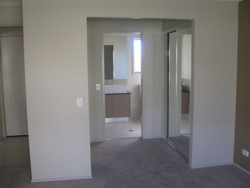 49 Charlton Crescent, Ormeau QLD 4208