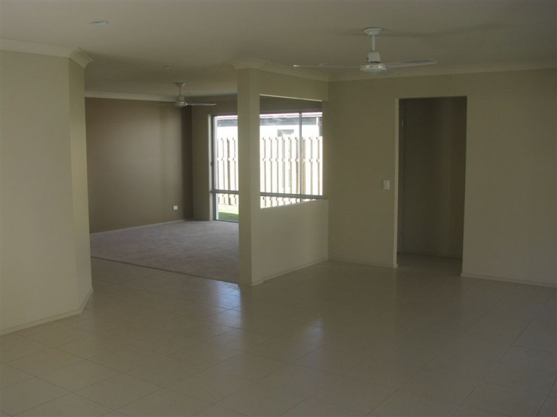 49 Charlton Crescent, Ormeau QLD 4208