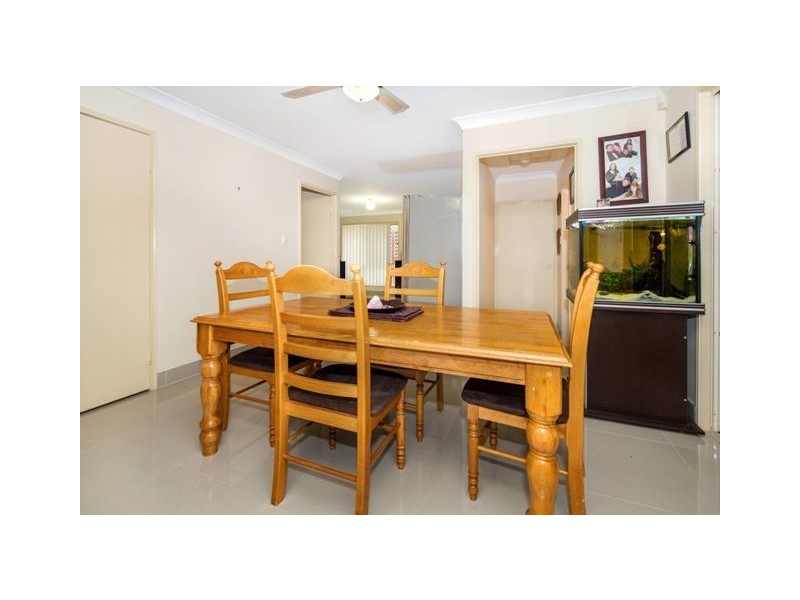 2 Bou Court, Edens Landing QLD 4207