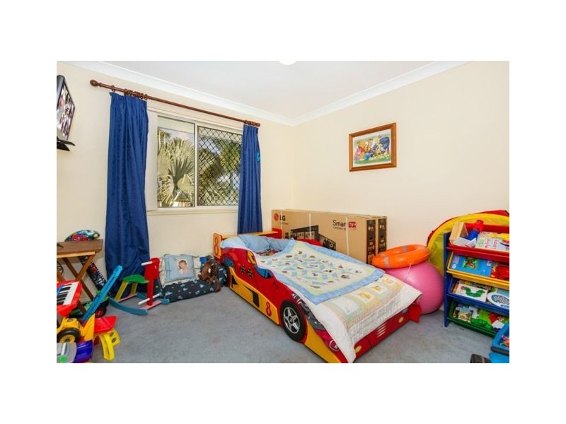 2 Bou Court, Edens Landing QLD 4207