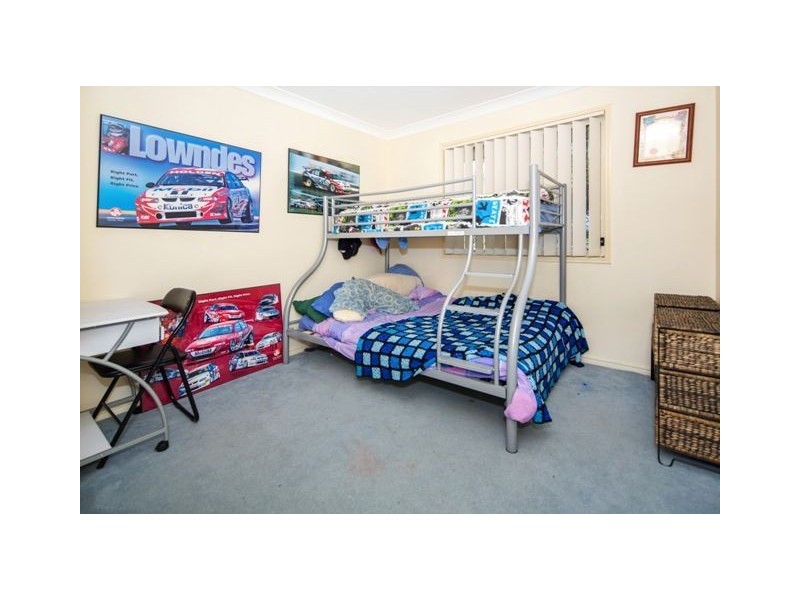 2 Bou Court, Edens Landing QLD 4207