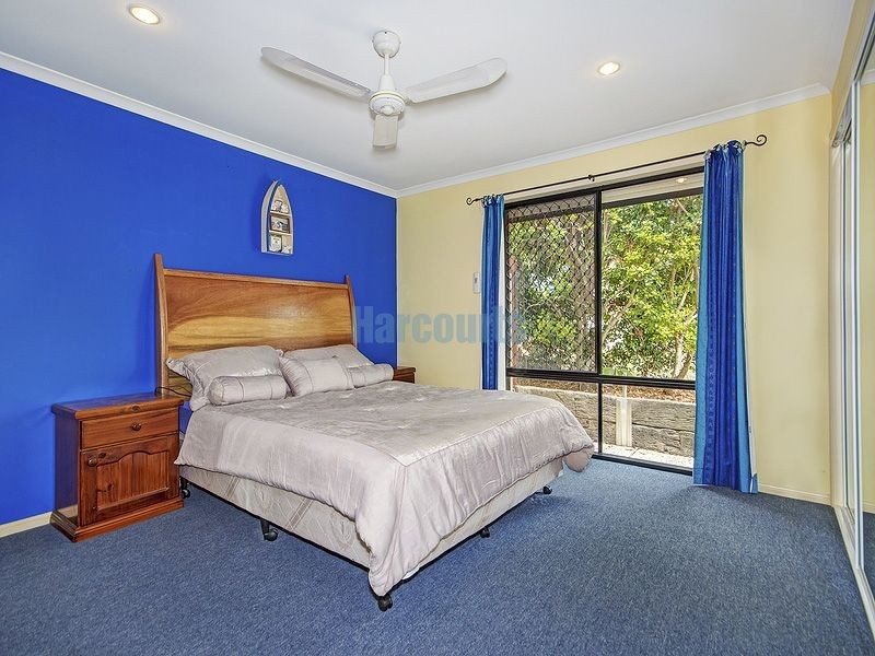 2 Kempe Pl, Edens Landing QLD 4207