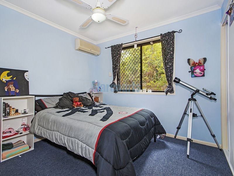 2 Kempe Pl, Edens Landing QLD 4207