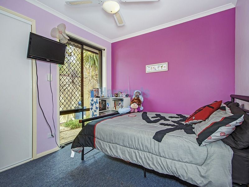 2 Kempe Pl, Edens Landing QLD 4207
