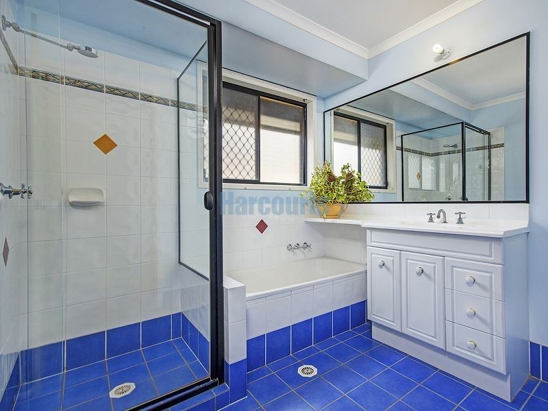 2 Kempe Pl, Edens Landing QLD 4207