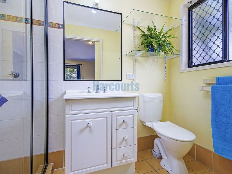 2 Kempe Pl, Edens Landing QLD 4207