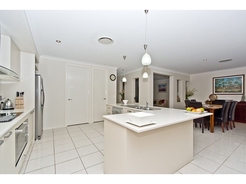 37 Summerlea Crescent, Ormeau QLD 4208