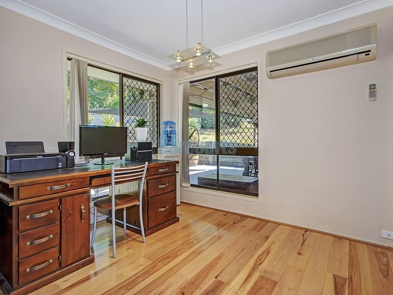 53 Avonmore St, Edens Landing QLD 4207