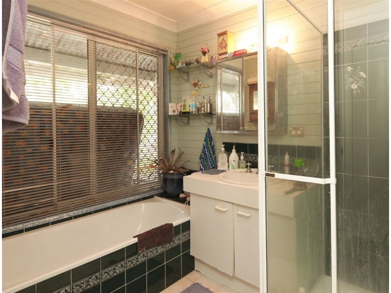 16 Karen Ct, Tamborine QLD 4270