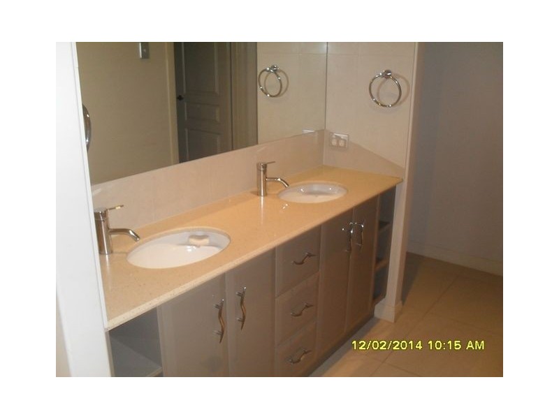 29 The Avenue, Windaroo QLD 4207