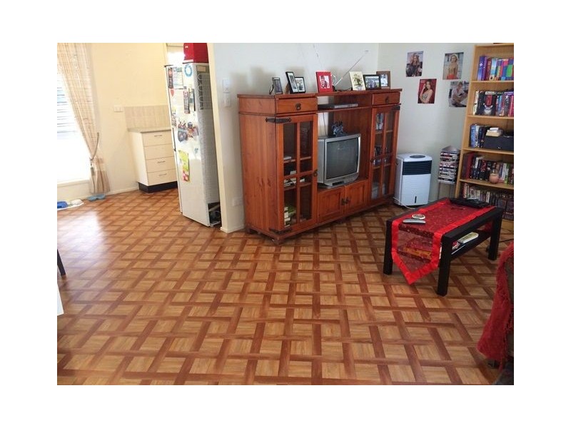 61 Rogers Avenue, Beenleigh QLD 4207