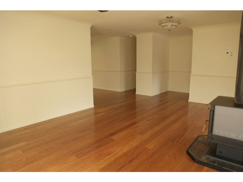 37 Maloo Court, Logan Village QLD 4207