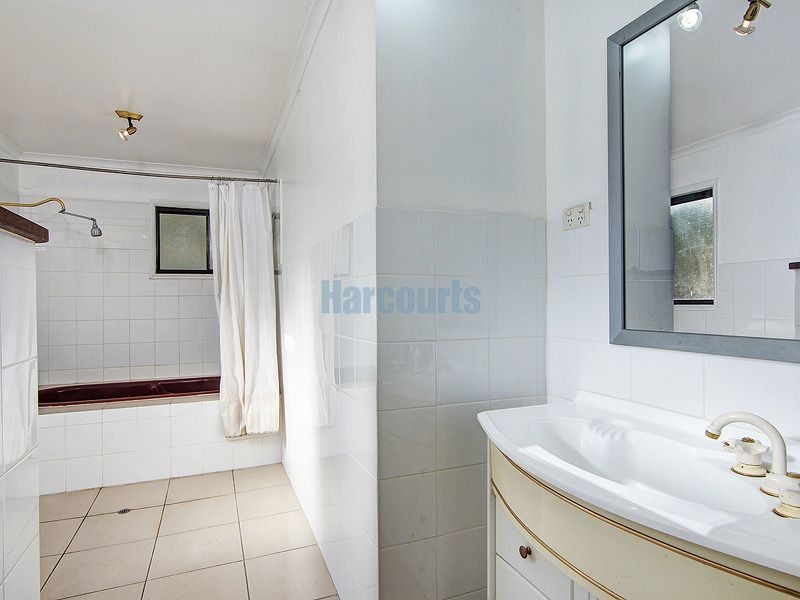 34 Ellen Court, Logan Village QLD 4207
