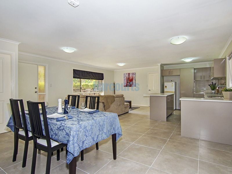 58 Avonmore Street, Edens Landing QLD 4207