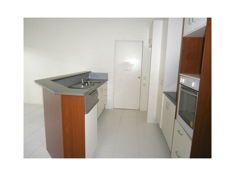 1/64 Castile Cres, Edens Landing QLD 4207