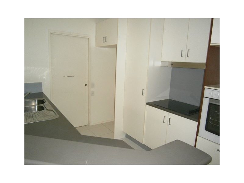 1/64 Castile Cres, Edens Landing QLD 4207