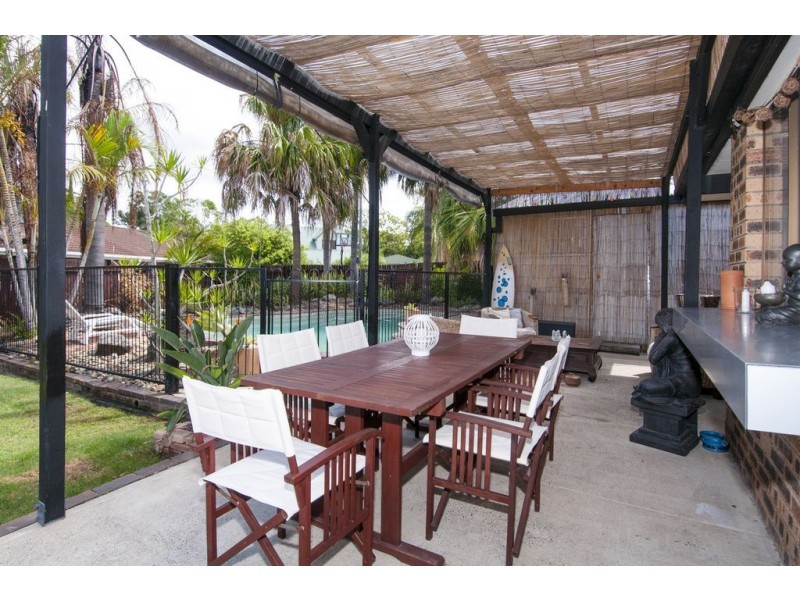 8 Eastwell Court, Mount Warren Park QLD 4207