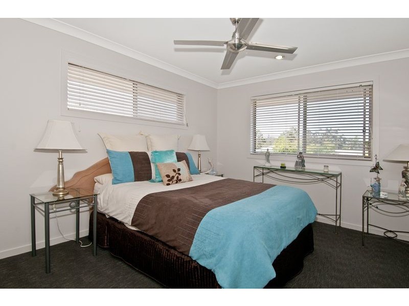 49 Long Island Drive, Windaroo QLD 4207