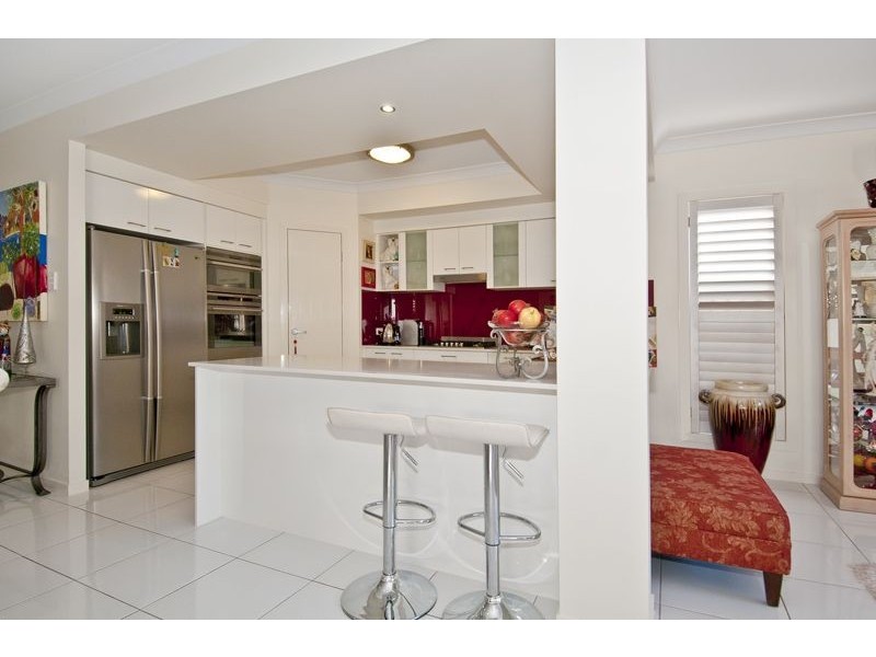 49 Long Island Drive, Windaroo QLD 4207
