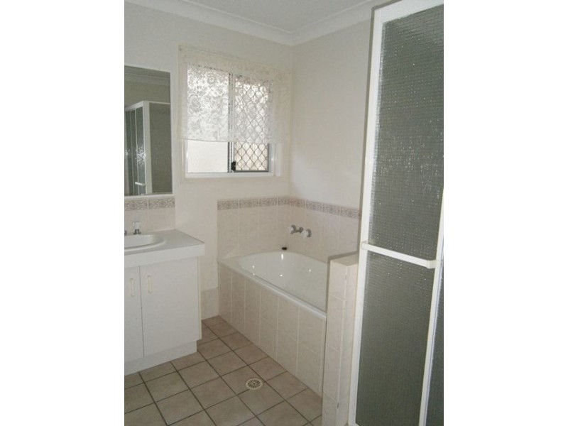 32 William Nixon Way, Edens Landing QLD 4207