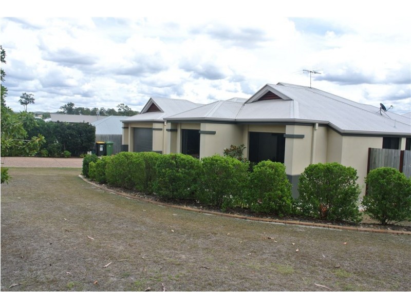 12 Emmaville Crescent, Ormeau QLD 4208