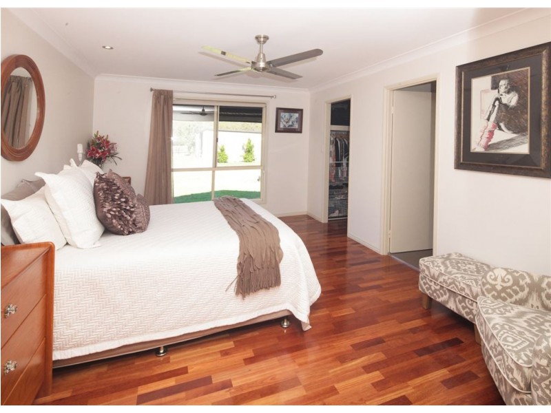 127 Garden Road, Cedar Creek QLD 4207