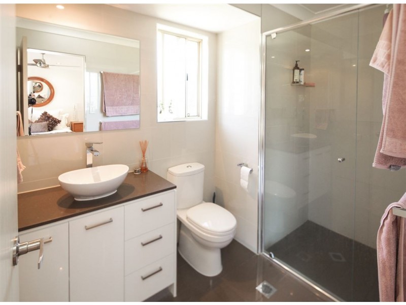 127 Garden Road, Cedar Creek QLD 4207