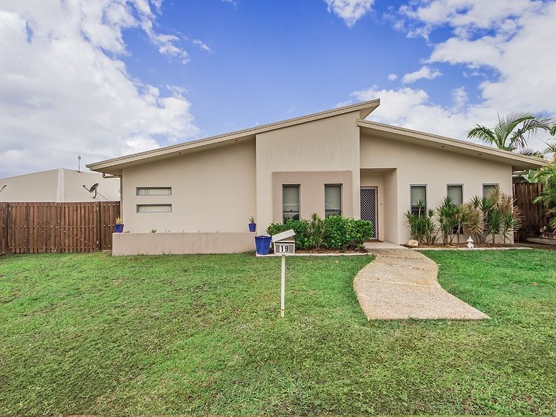 19 Garawarra Crescent, Upper Coomera QLD 4209