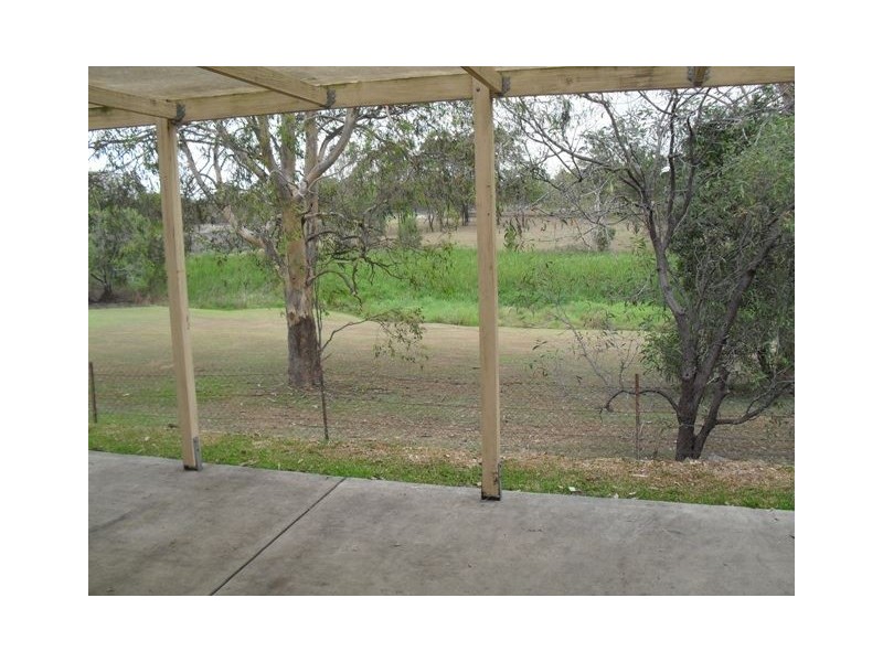 5 Maggie Court, Edens Landing QLD 4207