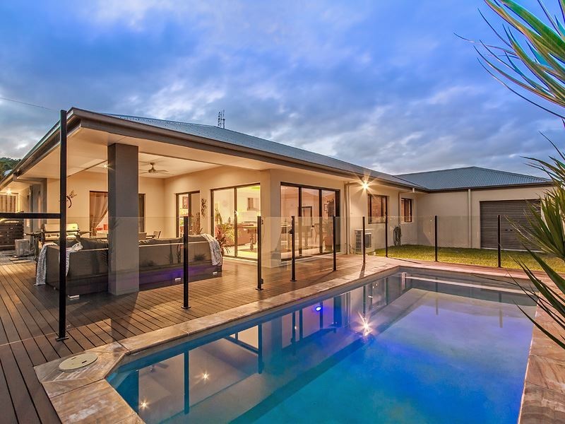 6 Abercrombie Cresent, Upper Coomera QLD 4209