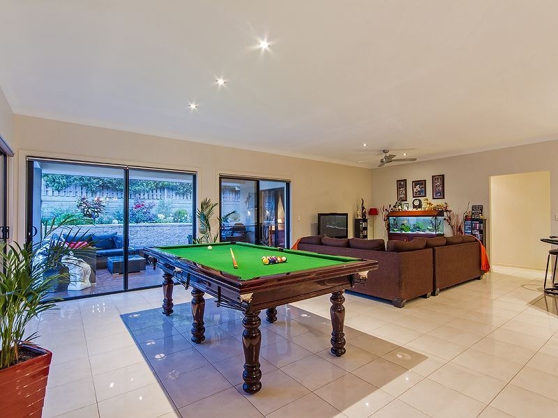 6 Abercrombie Cresent, Upper Coomera QLD 4209