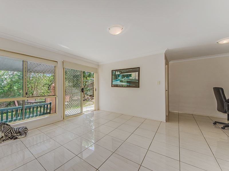 Edens Landing QLD 4207