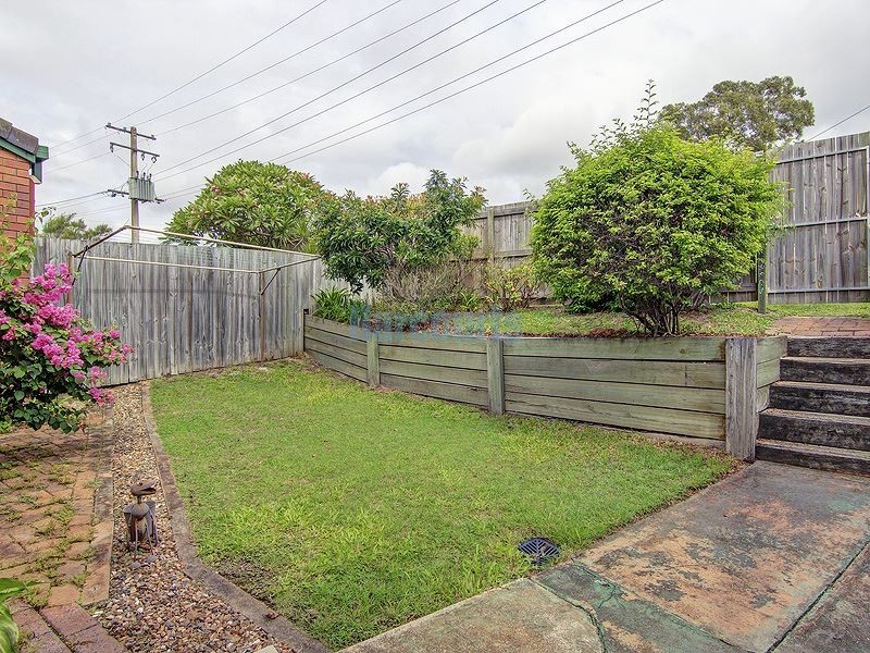 2/1 Delanty Crt, Edens Landing QLD 4207