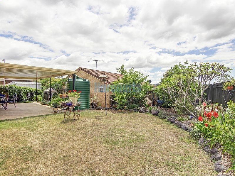 1 Tregana Cct, Edens Landing QLD 4207