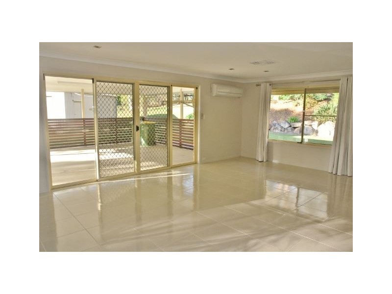 27 Vaughan Drive, Ormeau QLD 4208