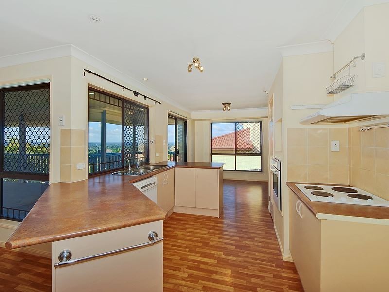 7 Lucy Dr, Edens Landing QLD 4207