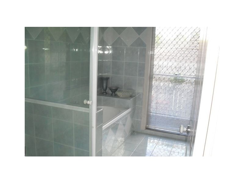 1 Albert Valley Drive, Bahrs Scrub QLD 4207