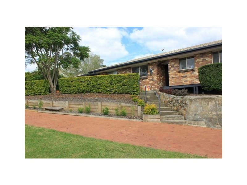 31 Wantana Cres, Edens Landing QLD 4207