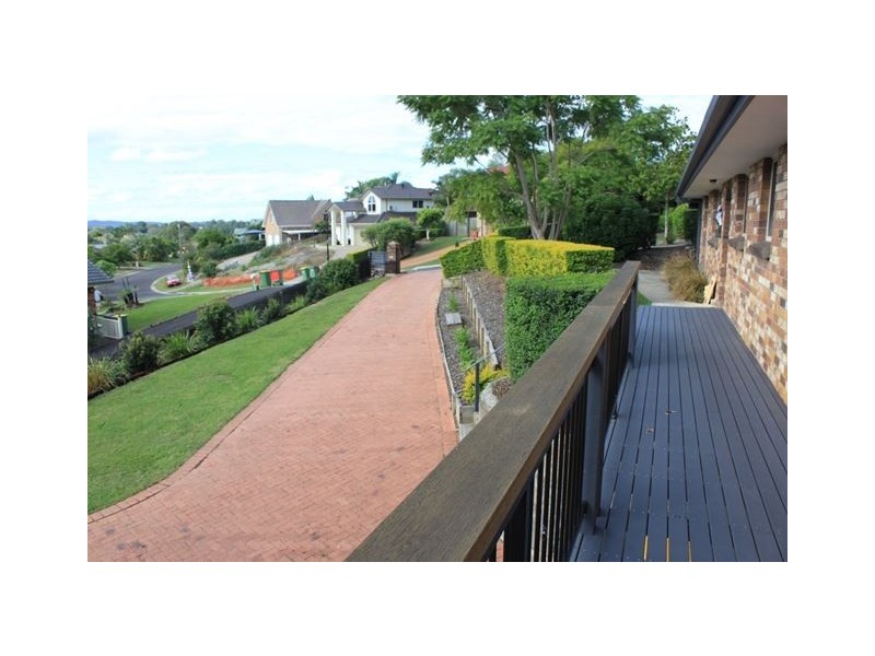 31 Wantana Cres, Edens Landing QLD 4207