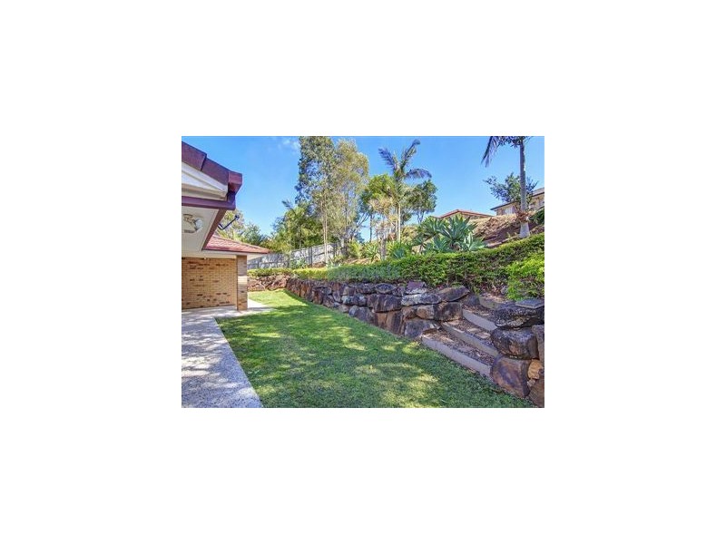 58 Avonmore Street, Edens Landing QLD 4207